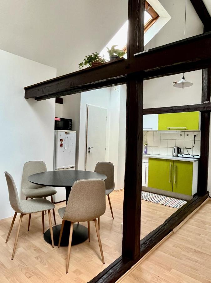 2 Bedrooms Close To Palmovka * Praga